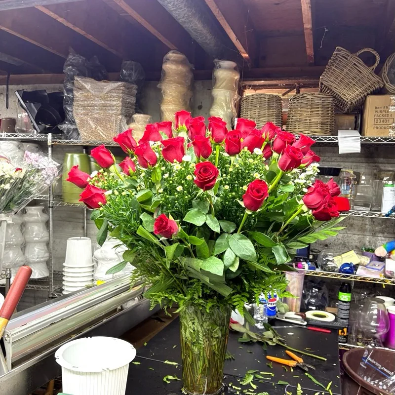 Red rose arrangement
